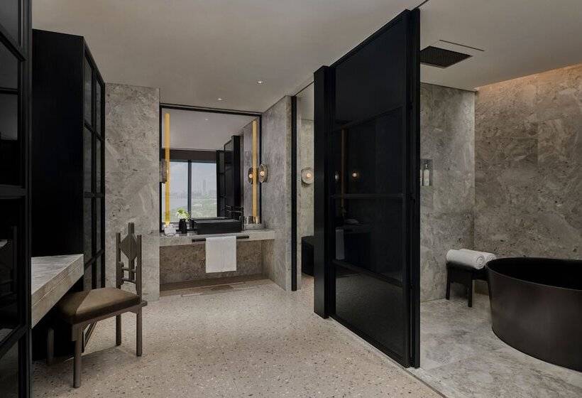 ホテル Kimpton Qiantan Shanghai, An Ihg