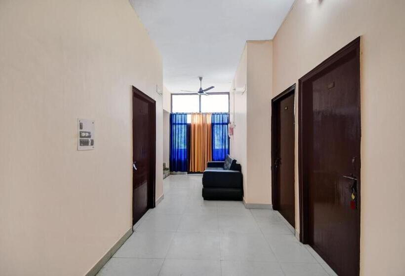 ホテル Oyo Flagship Galaxy Guest House