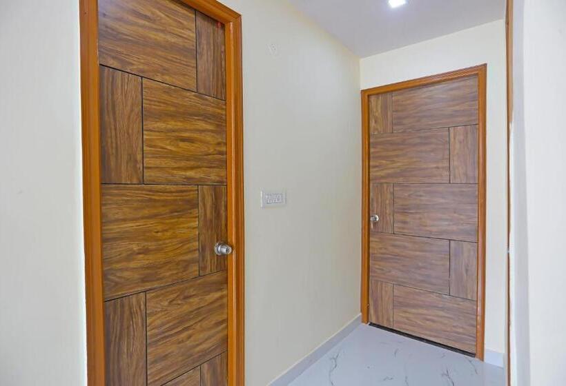 Hotel Oyo Flagship Jagrati Banquet And Rooms