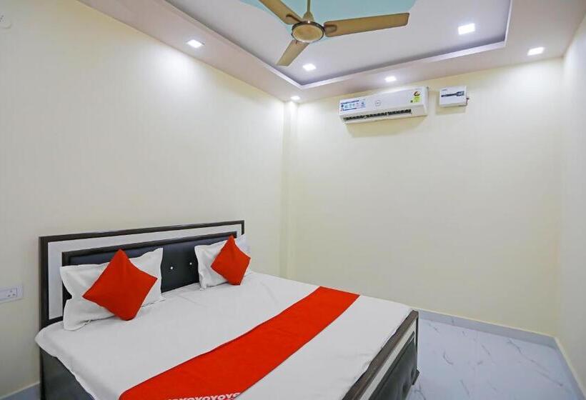 Hotel Oyo Flagship Jagrati Banquet And Rooms