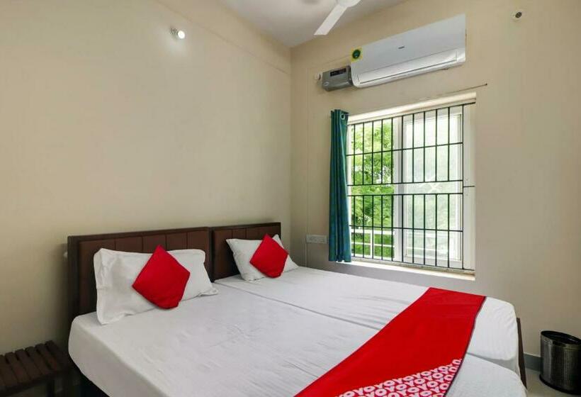 ホテル Oyo Flagship Peacock Inn