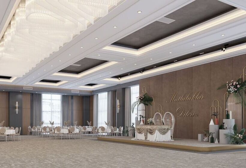 酒店 Ramada Plaza By Wyndham Batman