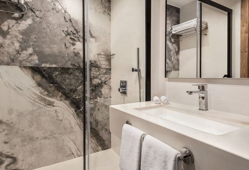 酒店 Ramada Plaza By Wyndham Batman