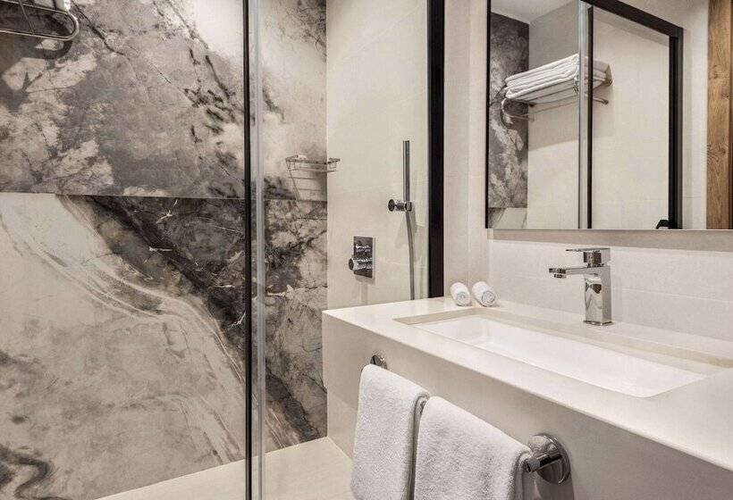 酒店 Ramada Plaza By Wyndham Batman