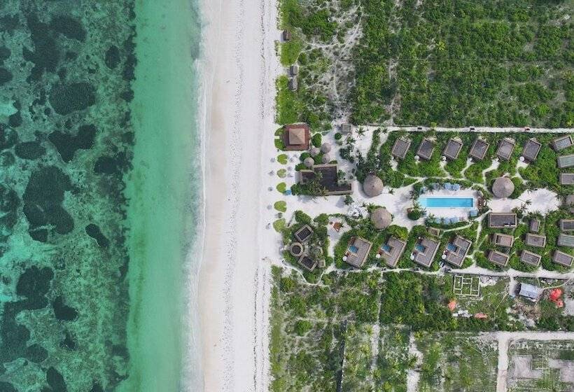 בית מלון כפרי Sensations Eco Chic