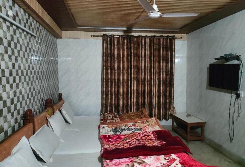 호텔 Shubhadra Guest House