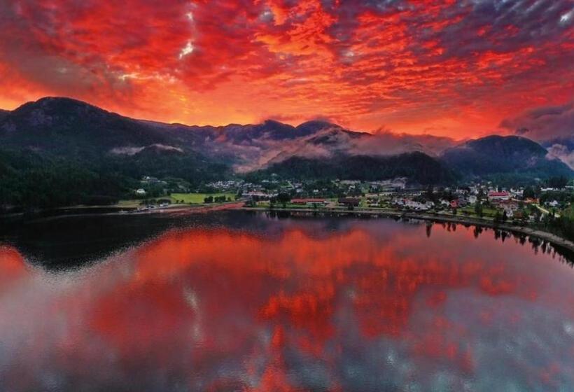Sirdalsvatnet Hotel In Sirdal