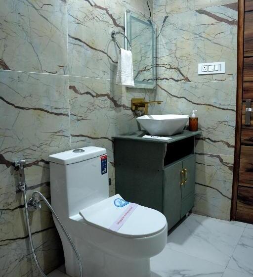 호텔 The Jains Resort