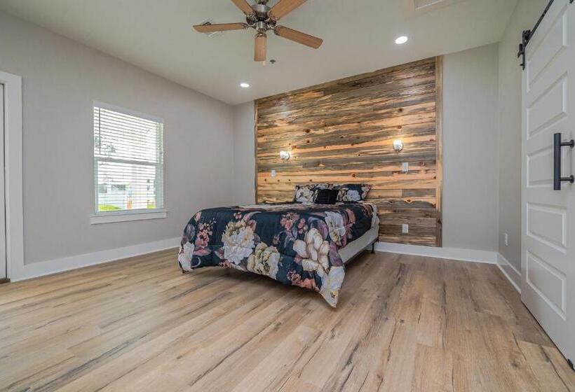 호텔 The Oasis Resort