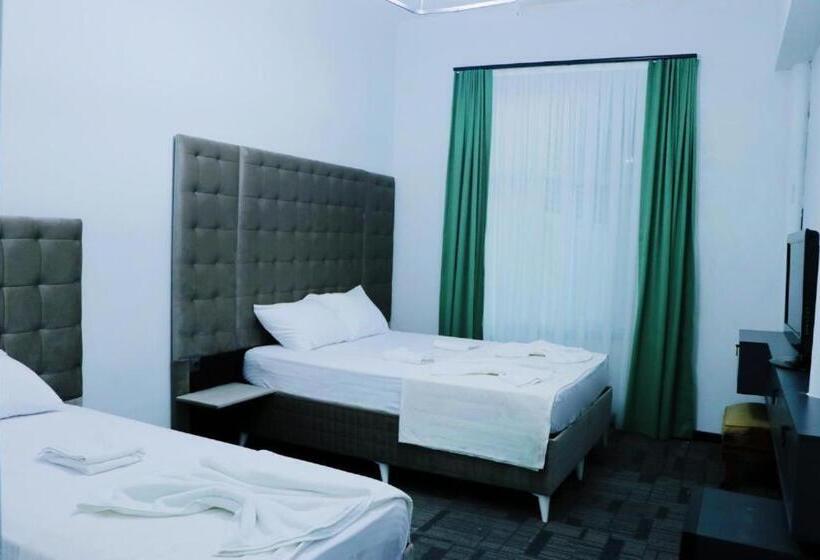 בית מלון כפרי Taksim By Rich