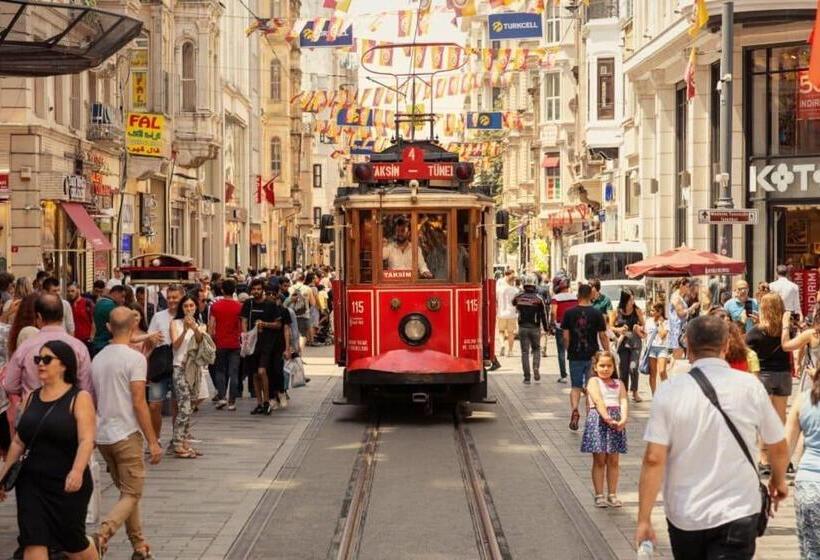 בית מלון כפרי Taksim By Rich