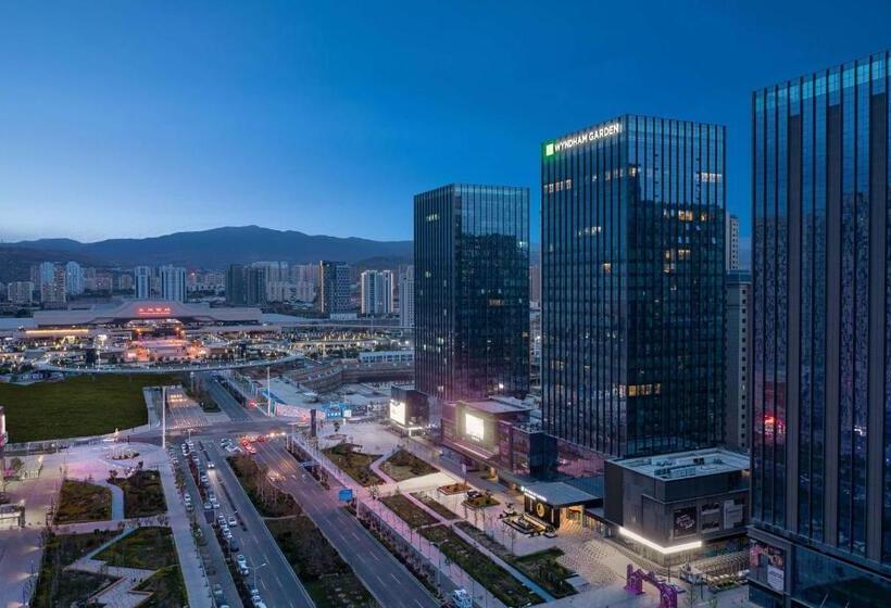 فندق Wyndham Garden Lanzhou West Railway Station