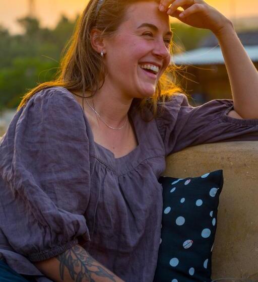 Open Road Hostel And Cafe