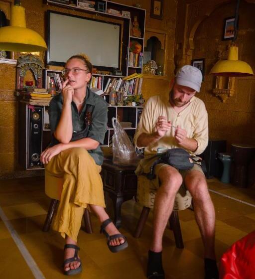 Open Road Hostel And Cafe