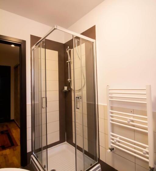 بنسيون Berghaus Bucovina