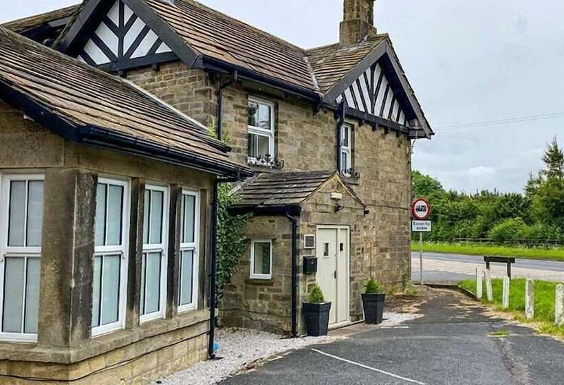 بنسيون Bramall House Accommodation