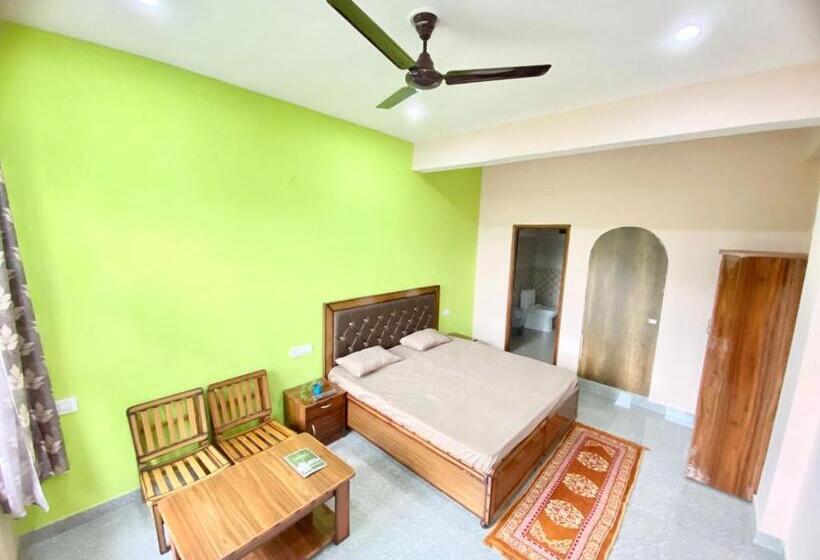 بنسيون Himalayan Holiday Homez