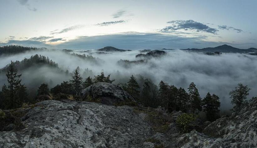 פנסיון Penzion švýcarský Dvůr