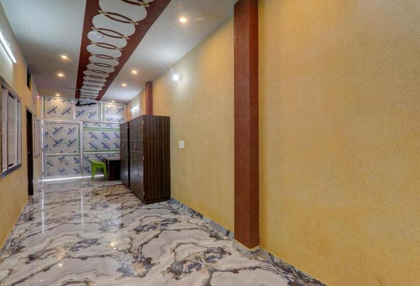 בית מלון כפרי Fly Inn