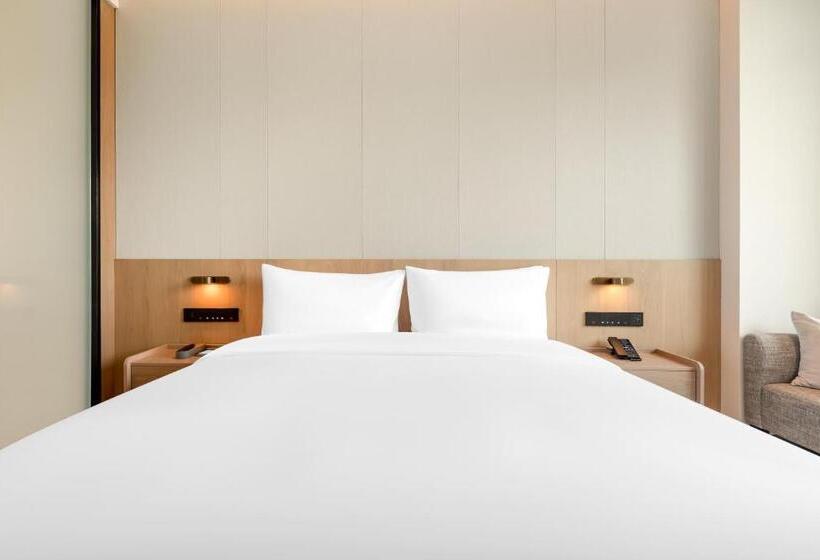 The Coli Hotel Jinan