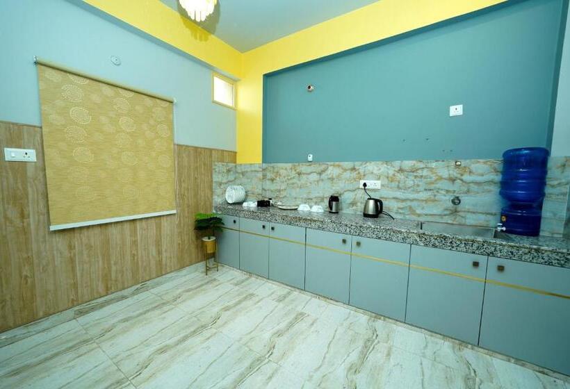 فندق صغير Golden Lotus Varanasi