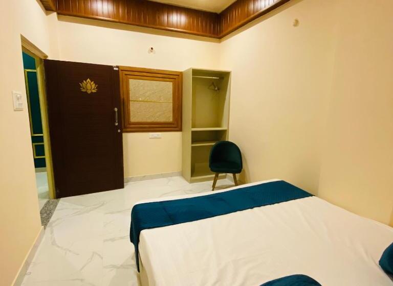 فندق صغير Golden Lotus Varanasi