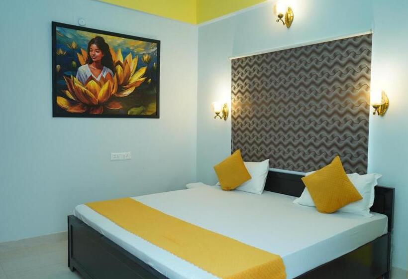 فندق صغير Golden Lotus Varanasi