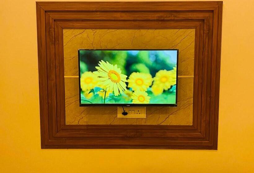 فندق صغير Golden Lotus Varanasi