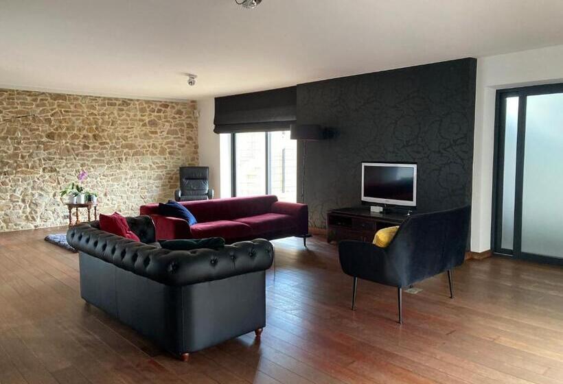 ベッドアンドブレックファースト Maison Anthica