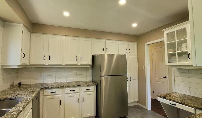 Bed and Breakfast Niagara Falls Villa With Private Pool, Hottub, Water View And Breakfast