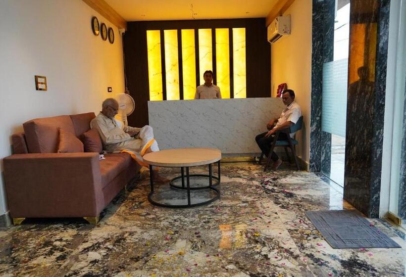 Green Sarovar Hotel & Restaurant