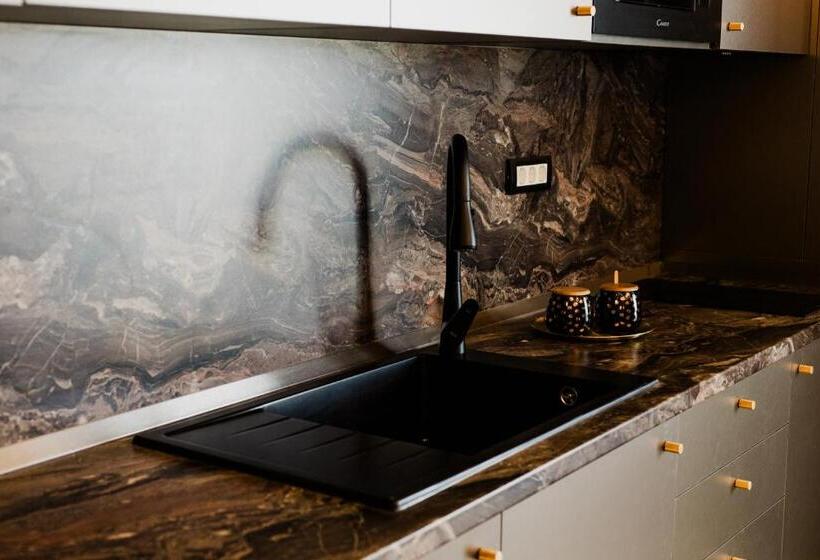 בית מלון כפרי Avangarde Sea Luxury Apartments