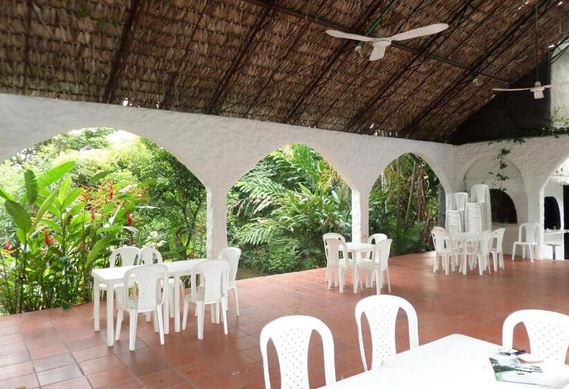 בית מלון כפרי Centro Recreacional Villa Clarita