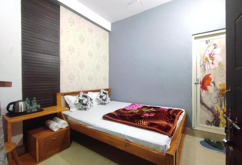 酒店 Eight Lucky Homestay