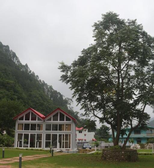 בית מלון כפרי Purna Boutique Resort, Bhimtal