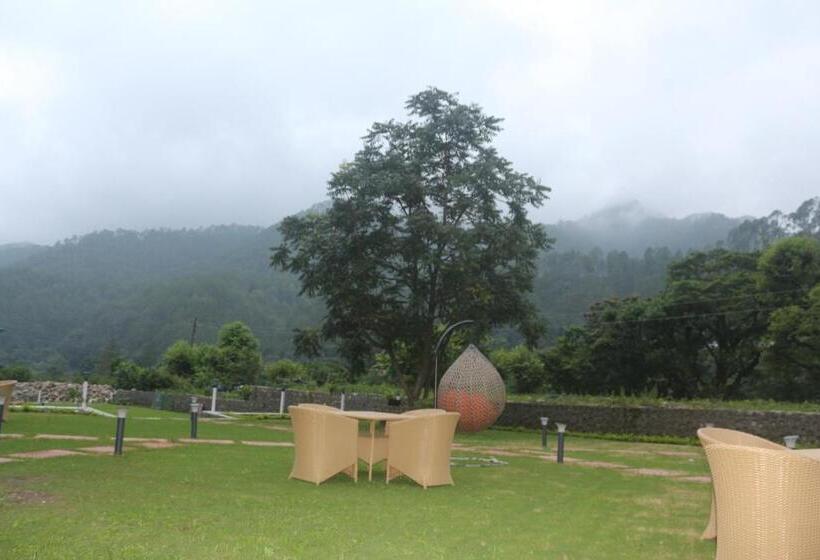 בית מלון כפרי Purna Boutique Resort, Bhimtal