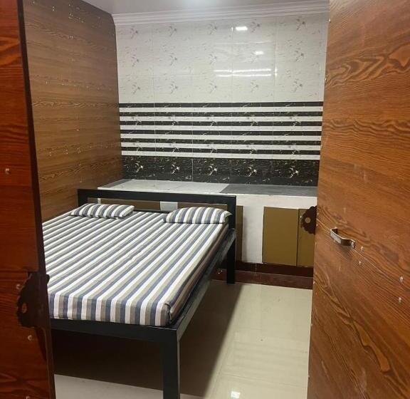 Отель Sri Balaji Lodging