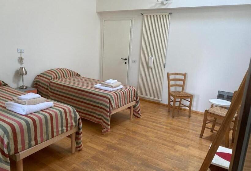 ペンション Cà Corniola