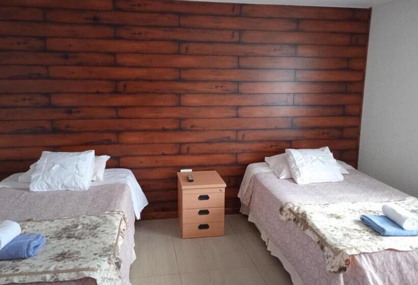 פנסיון Hostal Jc