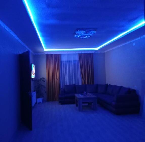 پانسیون Leoni