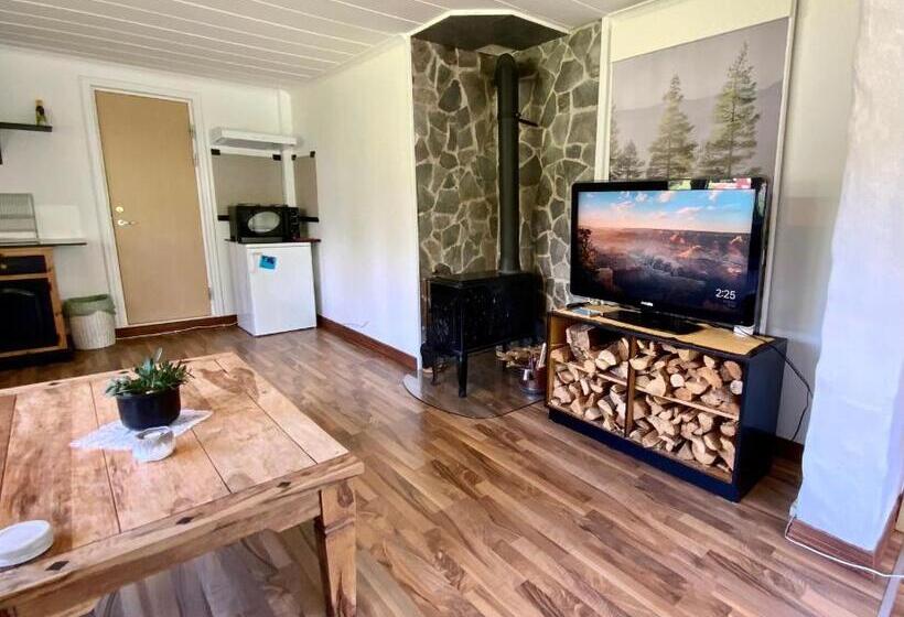 Пансион Rustic Haven Bed And Breakfast Near Klarälvsbanan And Swimming Area