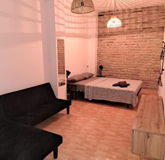 پانسیون Liam Studio In Sevilla Centric