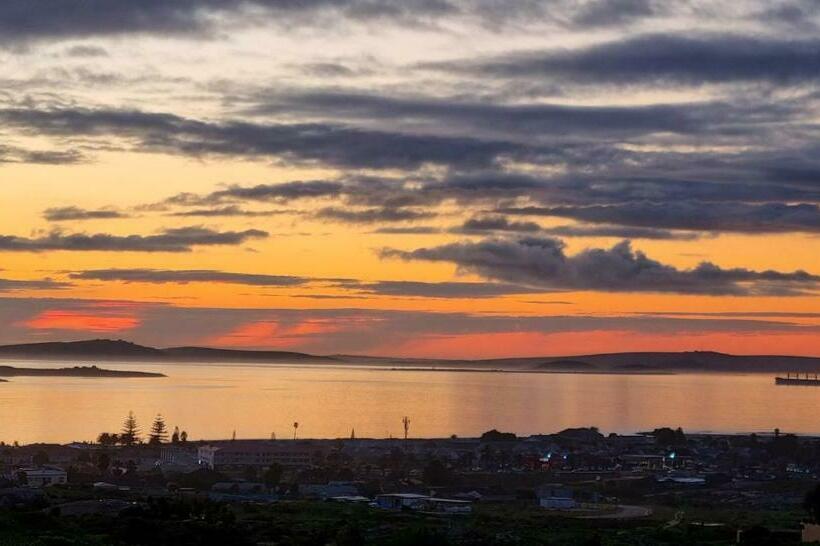 膳宿费 The Boulders Langebaan