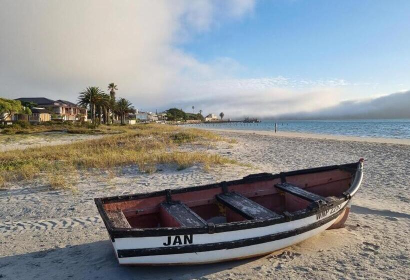 膳宿费 The Boulders Langebaan