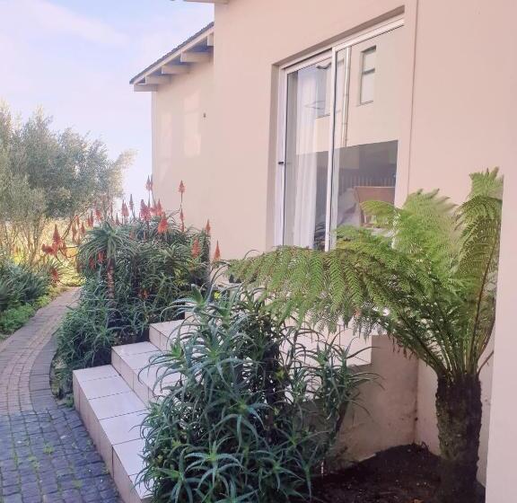 膳宿费 The Boulders Langebaan