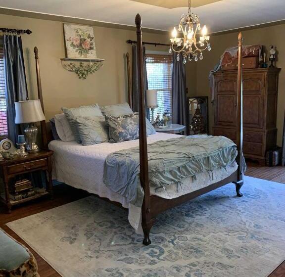 بنسيون Water S Edge Guesthouse Bandera