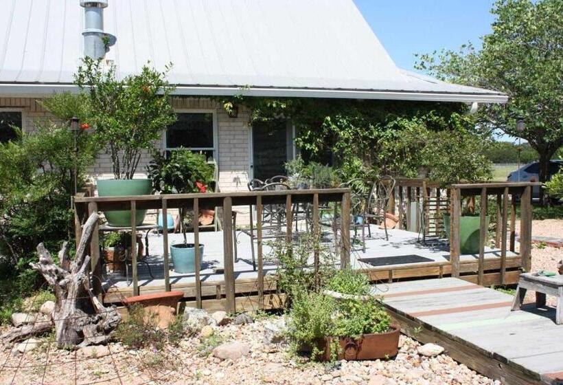 بنسيون Water S Edge Guesthouse Bandera