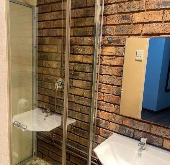 פנסיון We Love Properties Guest House