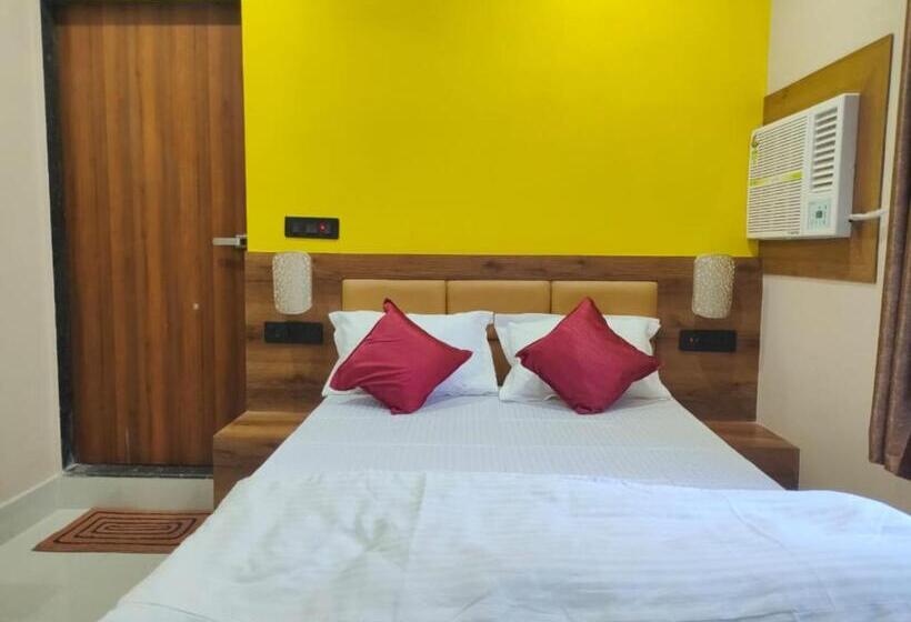 호텔 Vaishnavi Near Baba Dham Temple