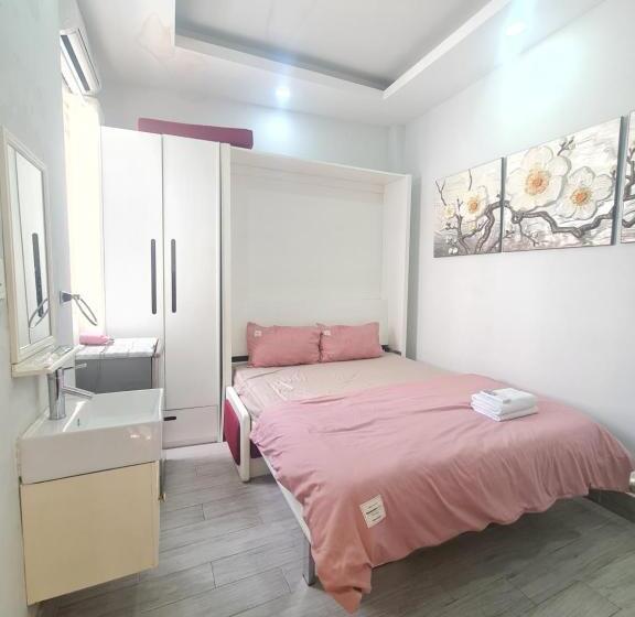 The Hidden Hogwarts   Nearly Bùi Viện Walking Street